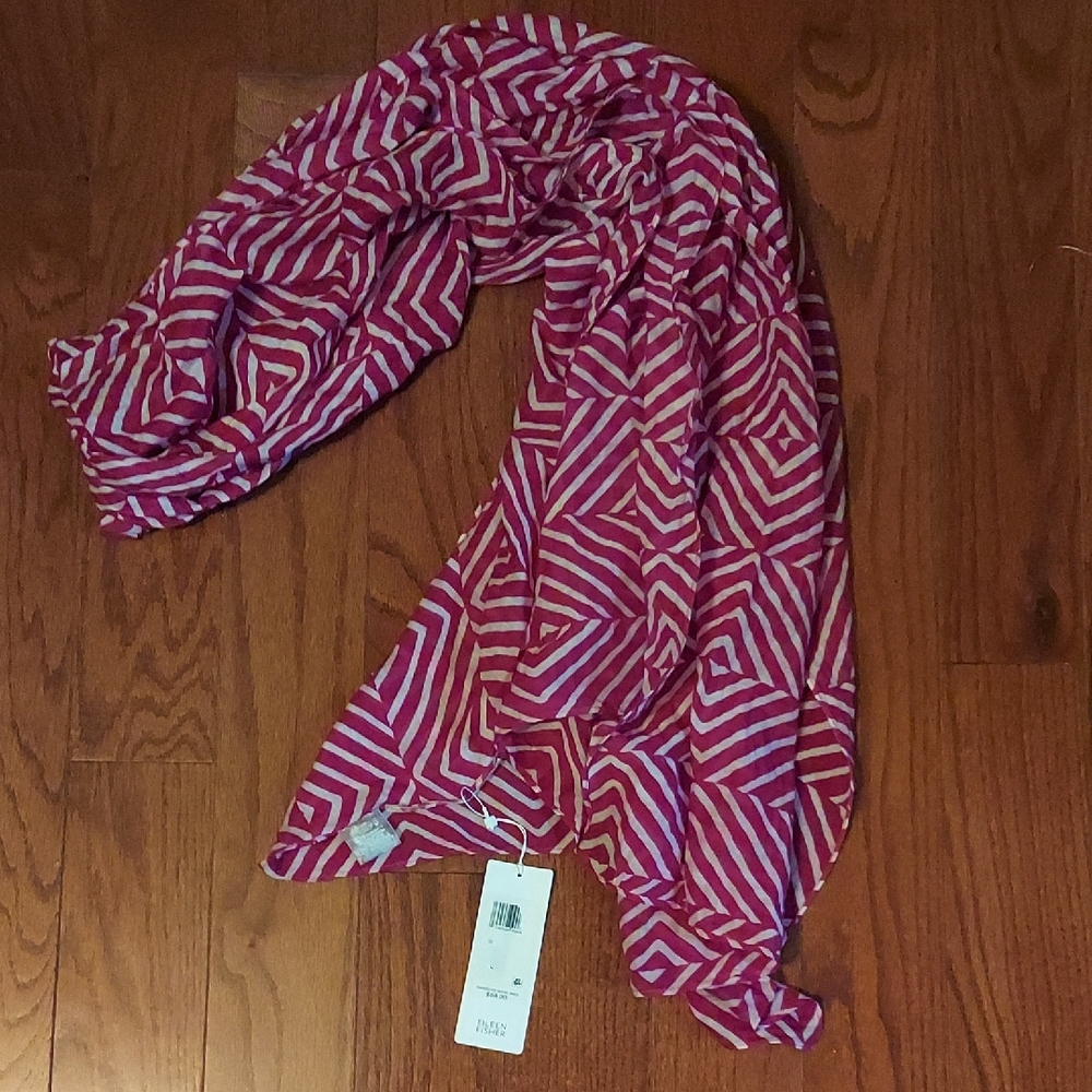 NWT EILEEN FISHER SCARF